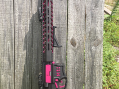 Hm defense Custom Rifle in Sig Pink and Graphite Black