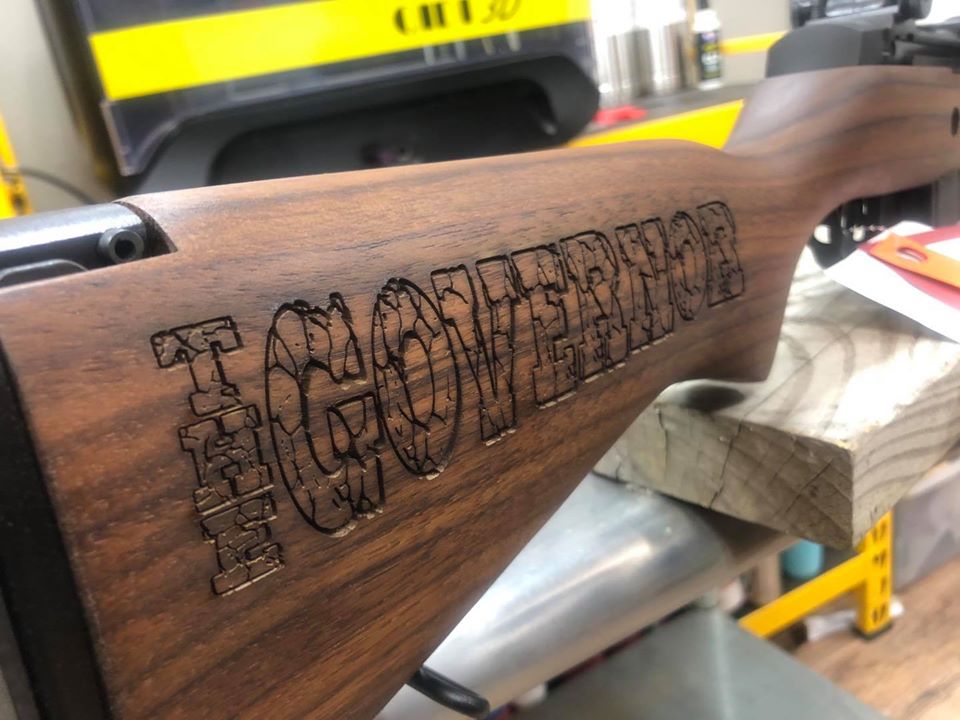 custom engraved rifles